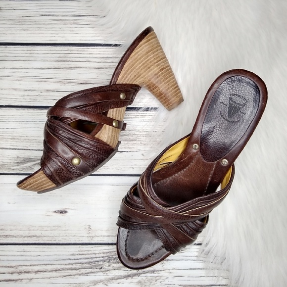 Frye Shoes - FRYE REESE SLIDE BROWN LEATHER STRAPPY HEELS 9.5